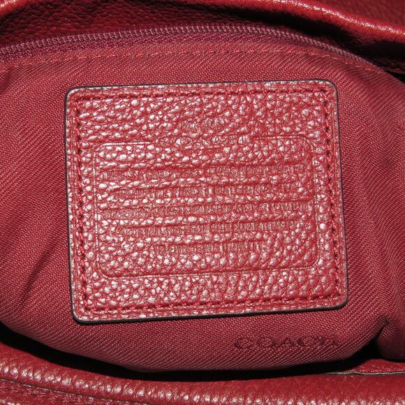 Coach Large Scout Hobo in Red H1573 - Picture 4 of 13